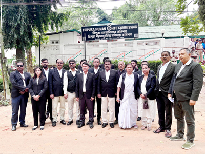 Congress Law, Human Rights and RTI department submitted a deputation to Tripura Human Rights Commission (THRC) in Agartala on November 3.